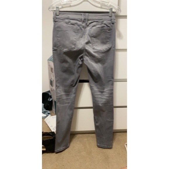 Bebe- Skinny Jeans - Picture 2 of 8